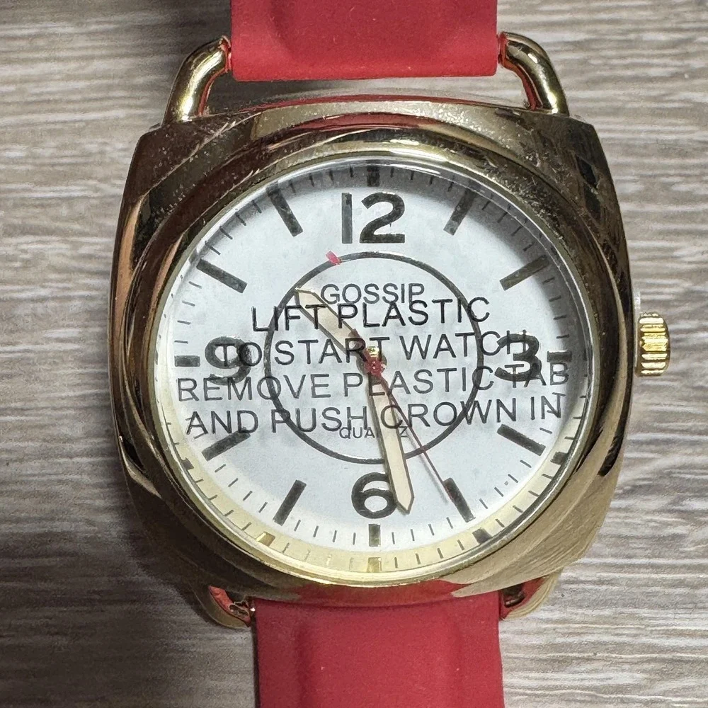 Gossip Watch Womens Red‎ Silicone Band Gold Tone Quartz Japan Movt GSP888C Box